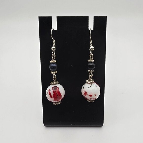Women's Dangle Drop Hook Marbled White/Red Beaded Fashion Jewelry Earrings - Picture 1 of 4